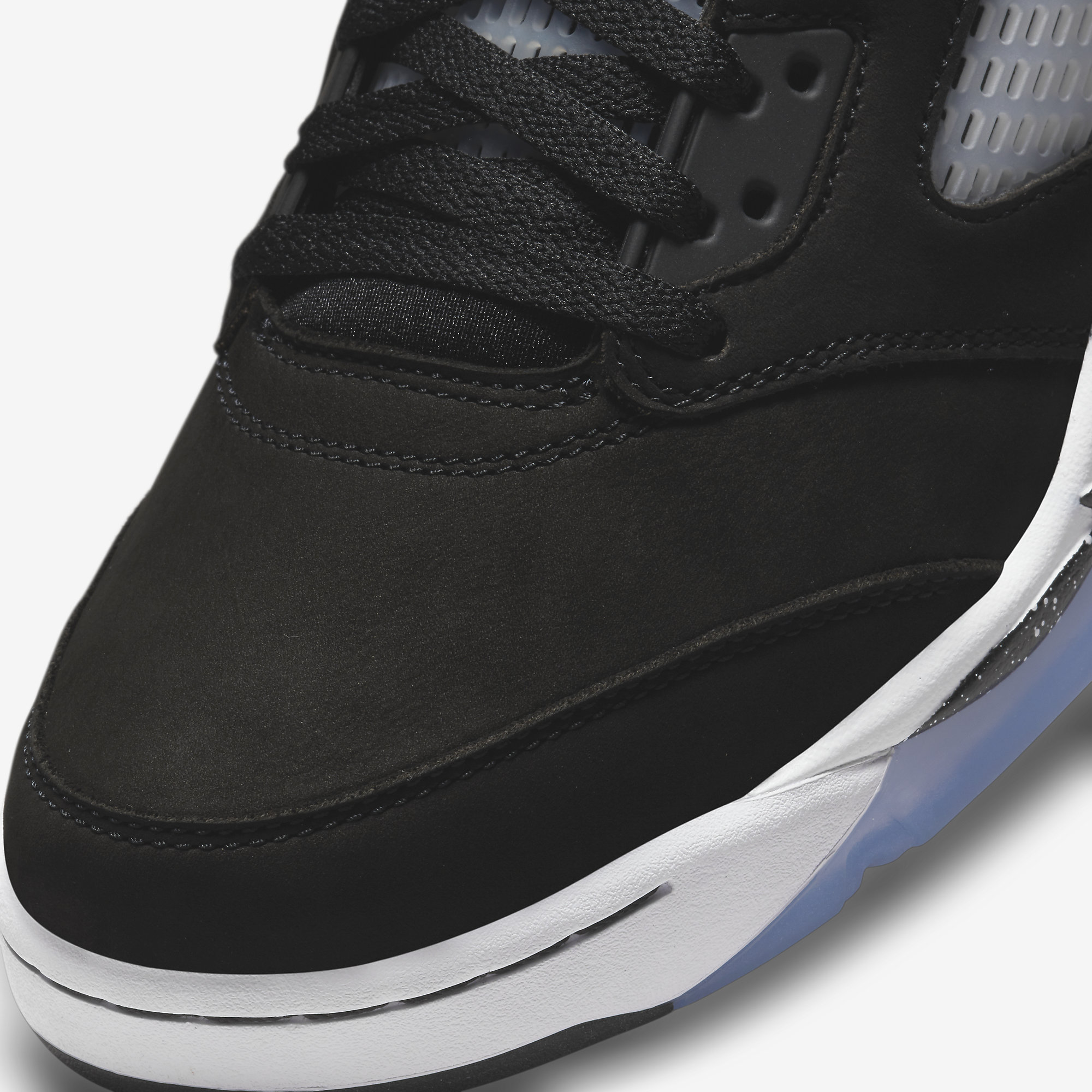 Nike Sneakers, Jordan 5 Retro ‘Moonlight’ (2021)