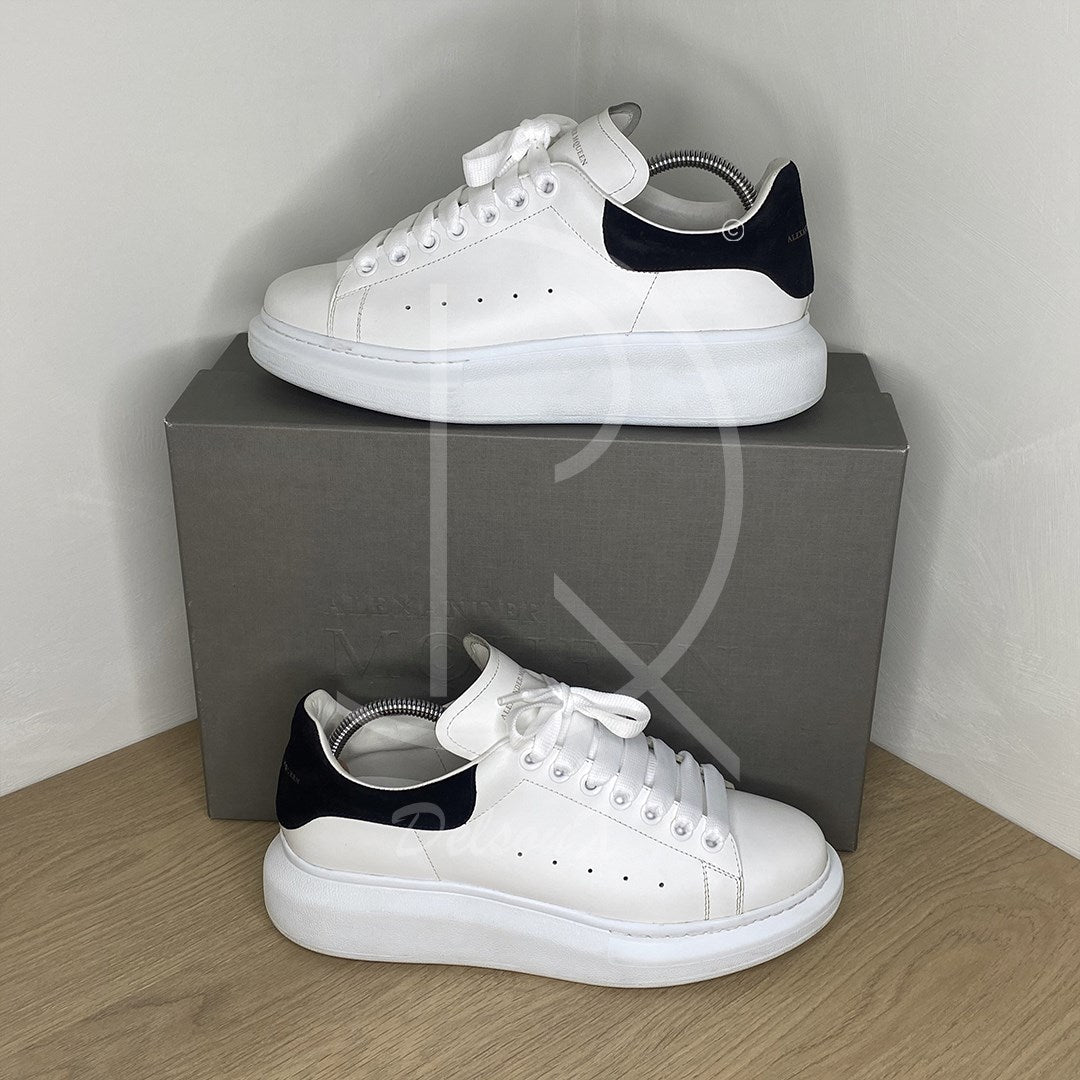 Alexander McQueens 'White Leather w. Black Suede' Oversized (41) 🐑