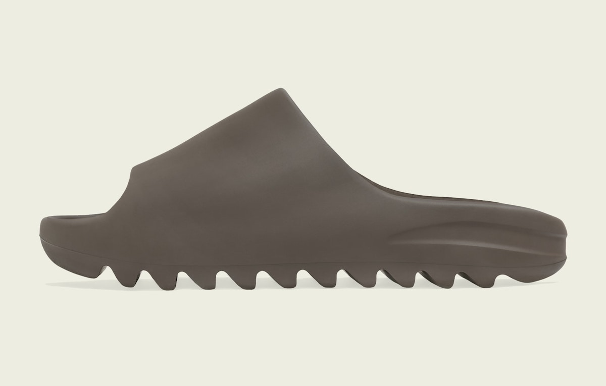 Adidas Yeezy Sandaler, Slide ‘Soot’