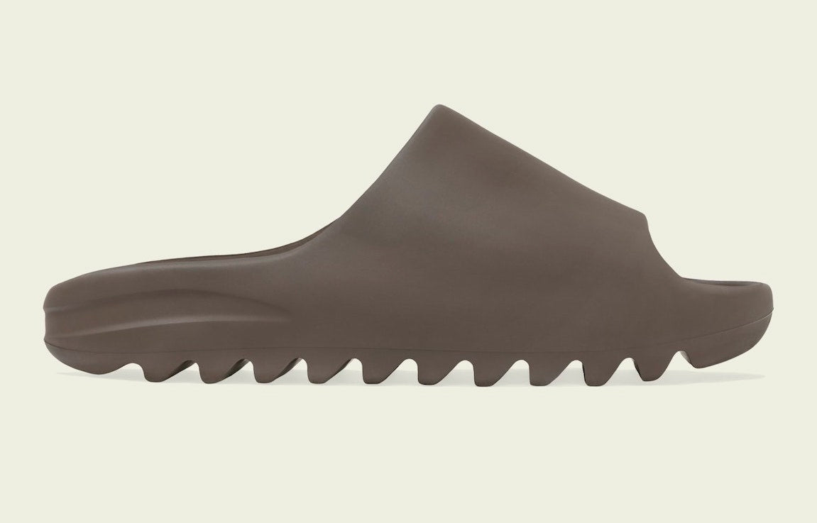 Adidas Yeezy Sandaler, Slide ‘Soot’