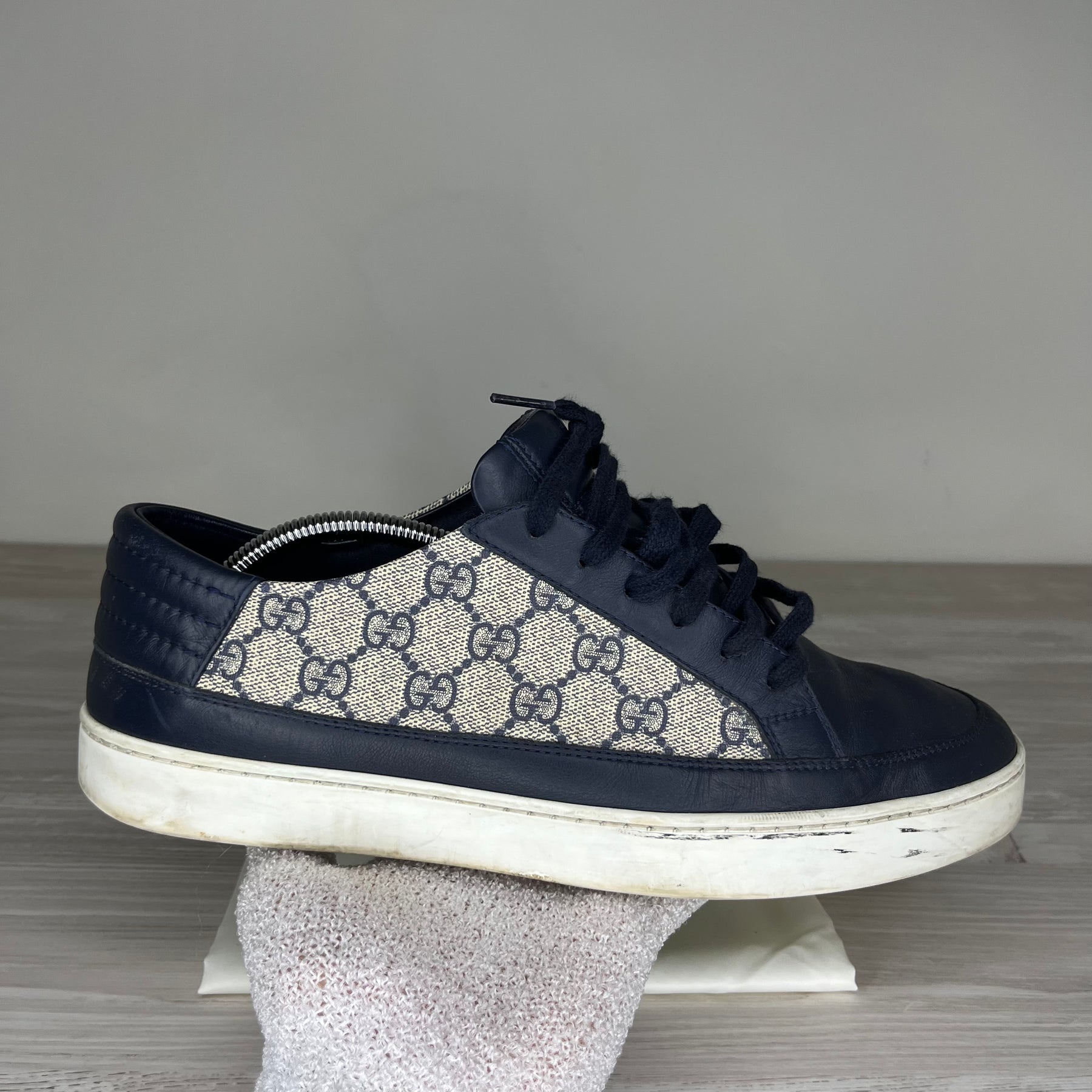 Gucci Sneakers, GG Supreme (44)