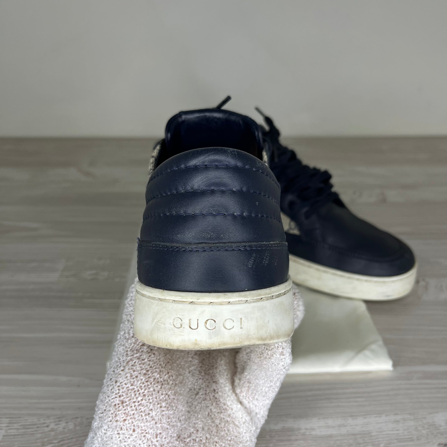 Gucci Sneakers, GG Supreme (44)