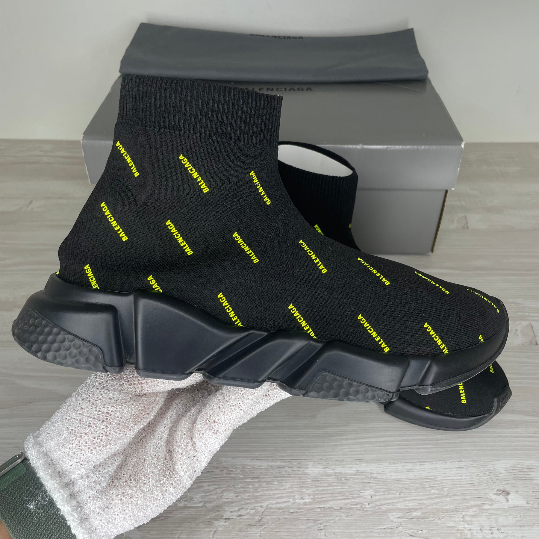 Balenciaga Sneakers, 'Neon Logo' Speed Trainer (42)