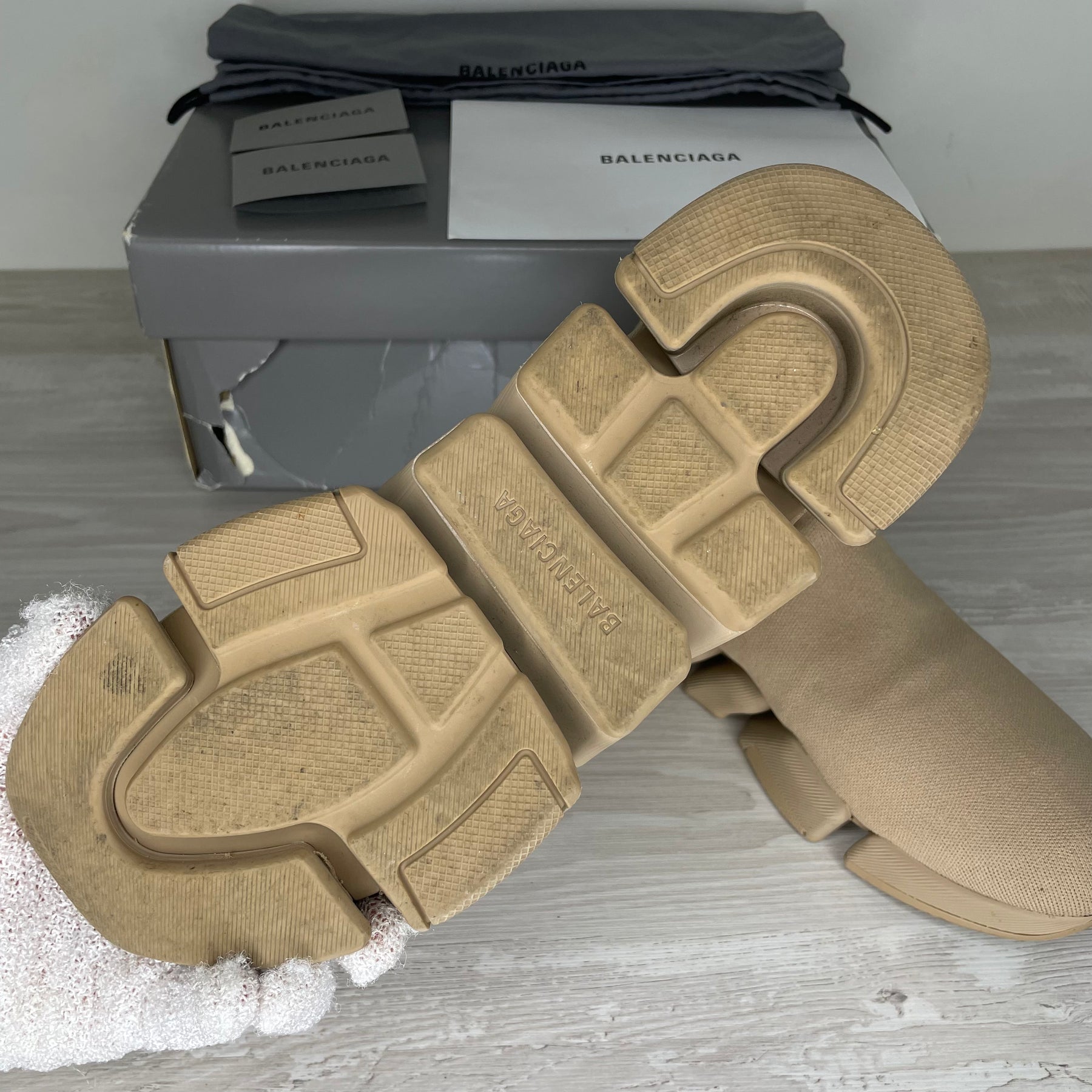 Balenciaga Sneakers, 'Beige' 2.0 Speed Trainer (42)