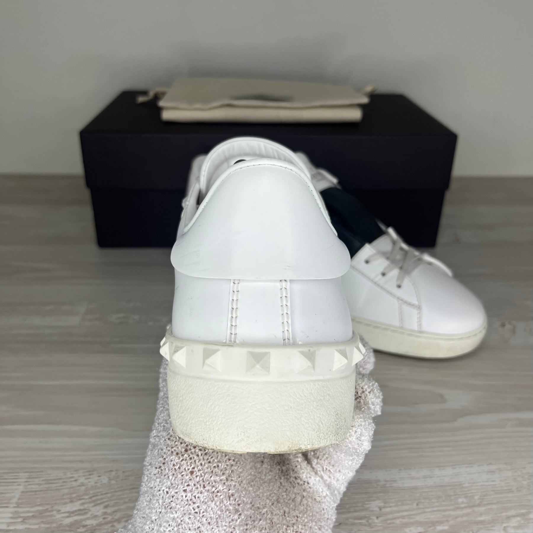 Valentino Sneakers, 'Black Stripe' Open (41)